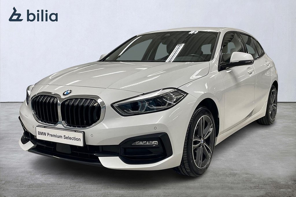 BMW 118I  Sportline | Navi | Farthållare | PDC fram och bak 