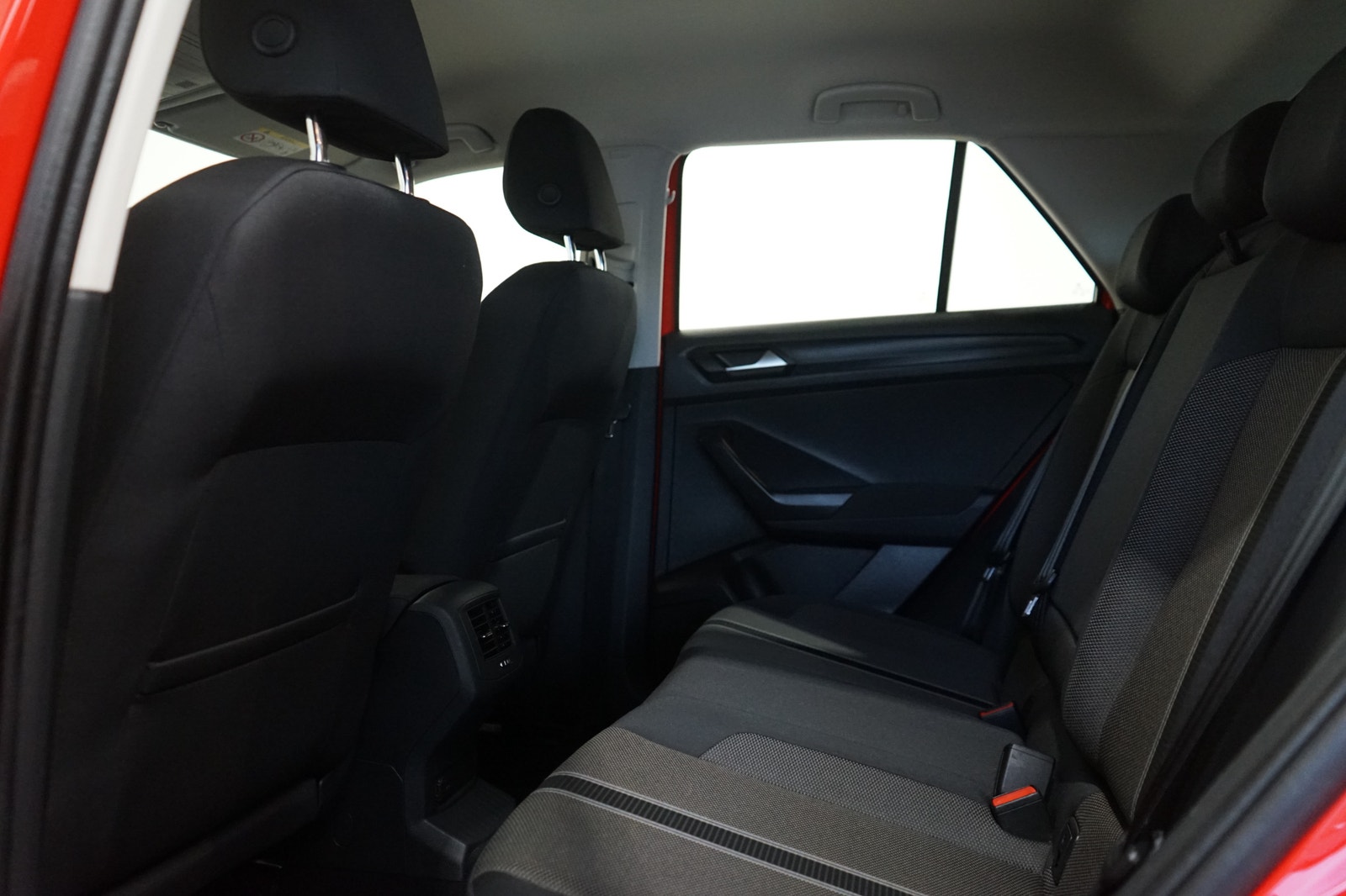 Volkswagen T-Roc 2.0 TDI 4M Base B-kamera Carplay 150hk 2018 - miniatyr 9