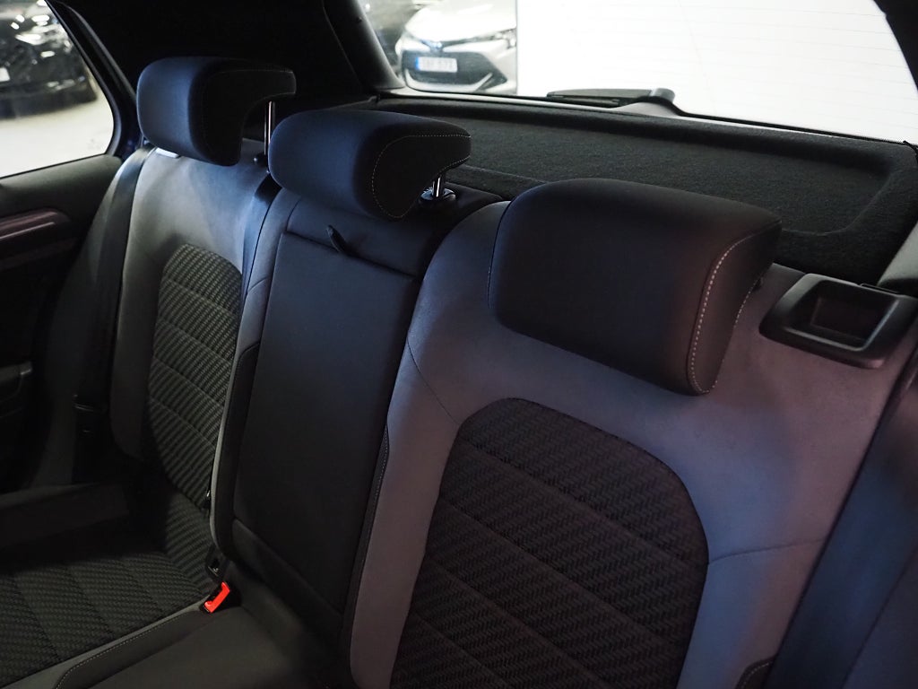 Volkswagen Golf 1.5 TSI 150hk GT R-Line Drag Kamera Pluspaket Keyless 2020