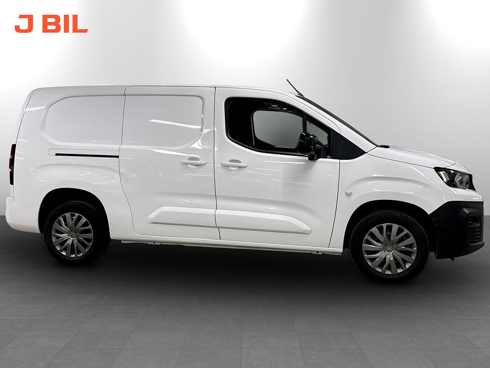 Bild på Peugeot Partner PRO+ 1.5 BlueHDi 130hk Aut L2 DRAG B-KAMERA 