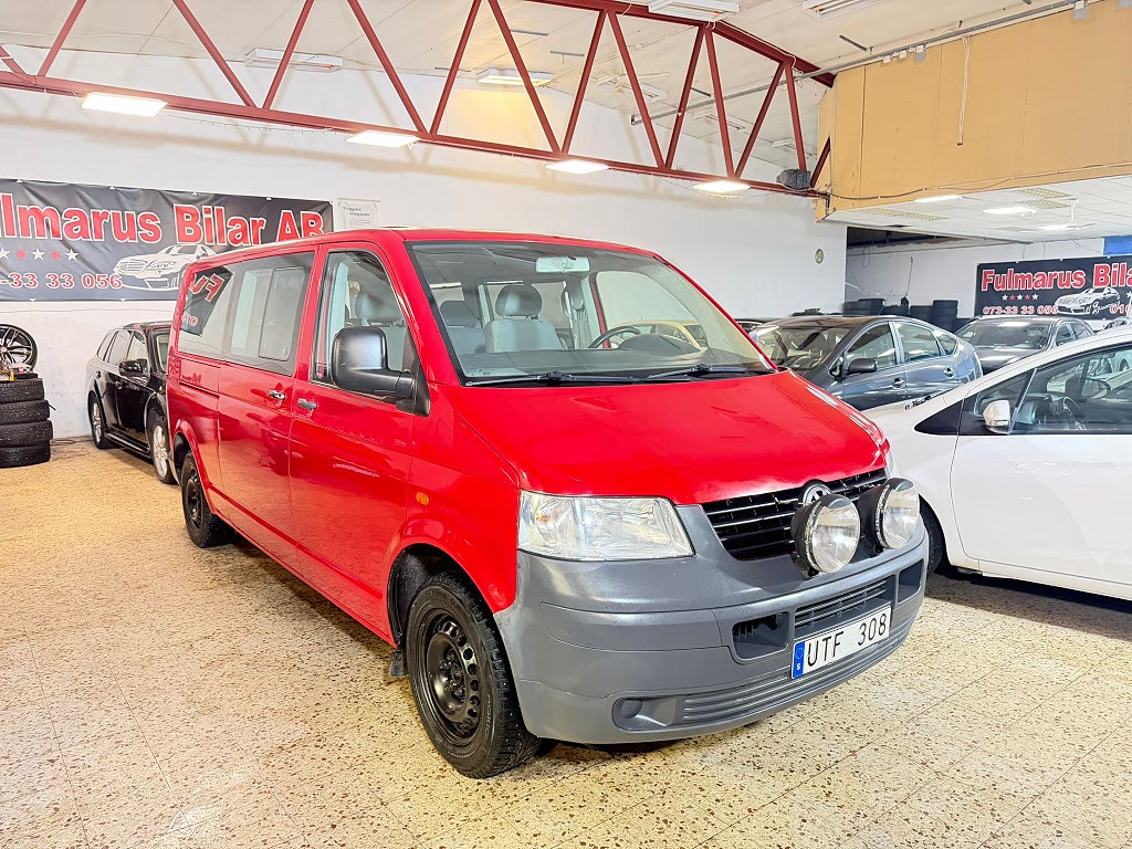 Volkswagen Shuttle T28 2.0 Ny Servad 8-Sits Dragkrok 116HK 