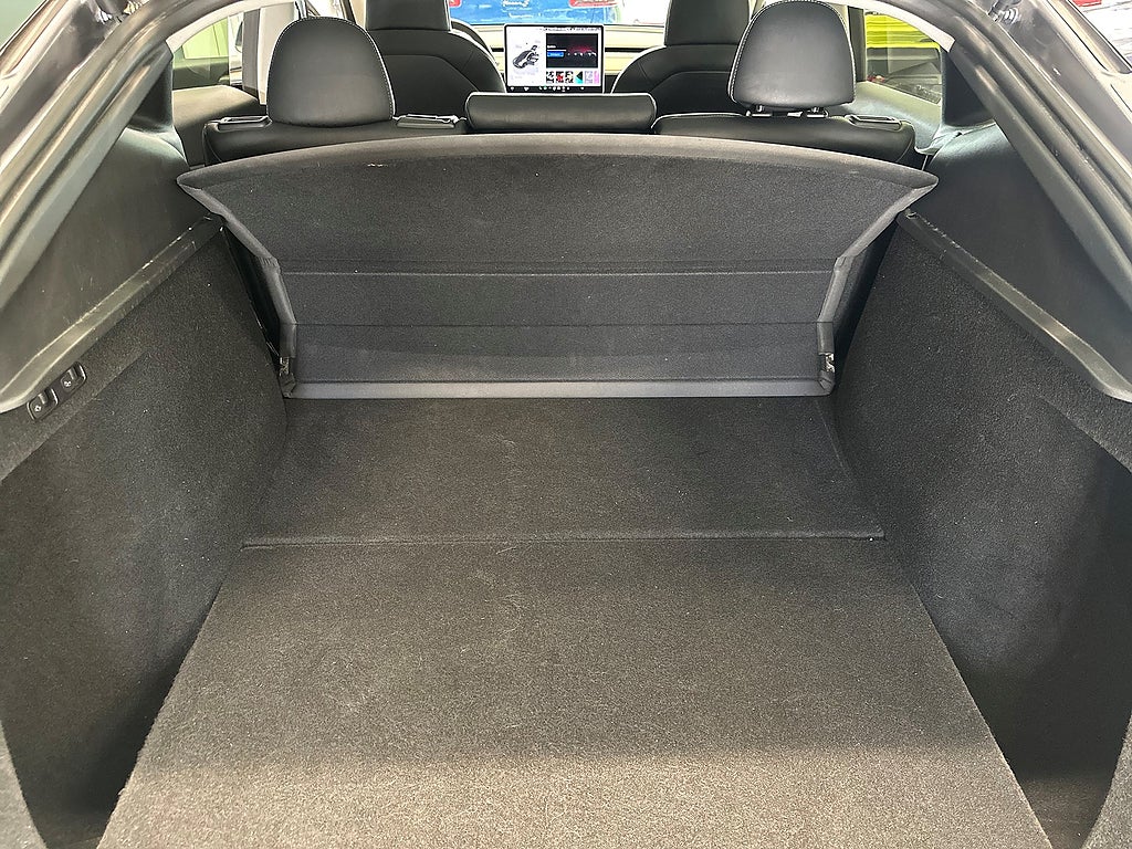 Tesla Model Y Performance 534hk/B-Kamera/Autopilot/DRAG/NAV/Värmepump