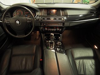 Kombi BMW 520 18 av 24