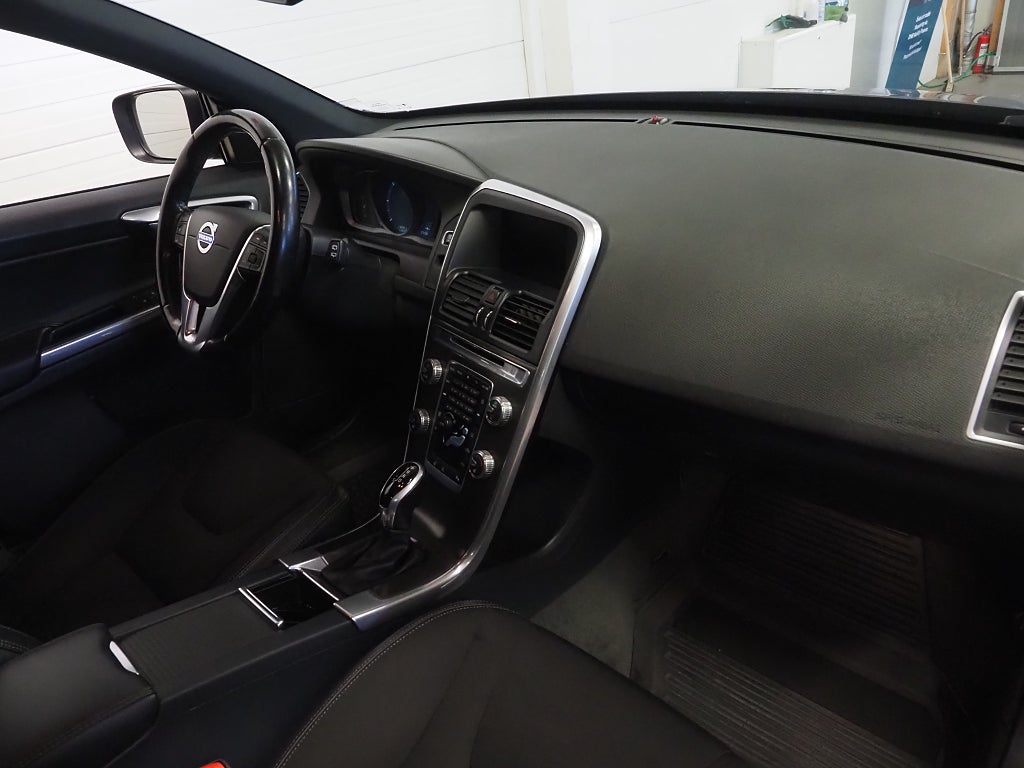 Volvo XC60 D4 190hk Geartronic Momentum Business E Drag D-Värm