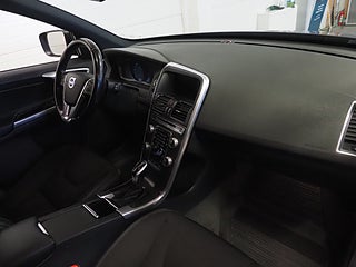 SUV Volvo XC60 11 av 23