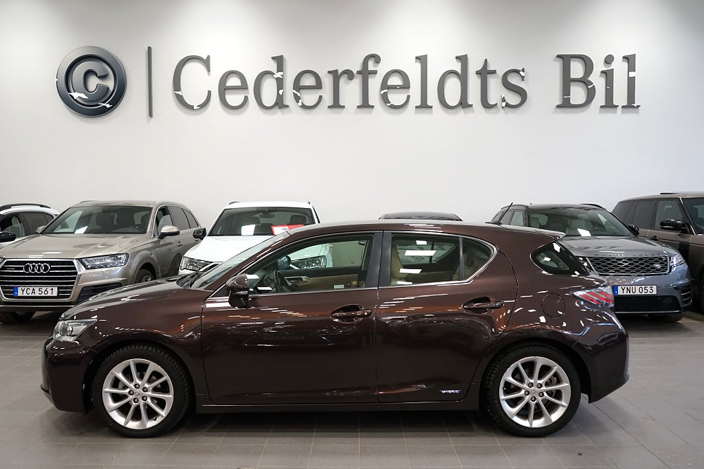 Lexus CT 200h 1.8 CVT B-kamera Nyserv Nybes MoK-värm 6222 mil 