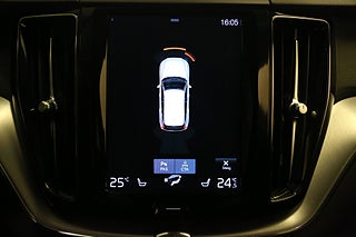 SUV Volvo XC60 23 av 29