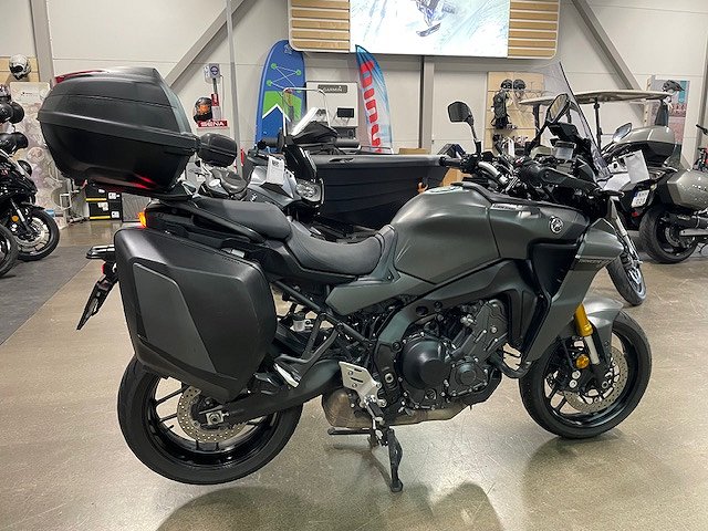 Yamaha TRACER 9 GT ABS LÅG MIL tracer 900 gt med 3 väskor 