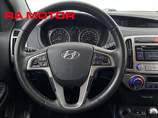 Halvkombi Hyundai i20 14 av 19