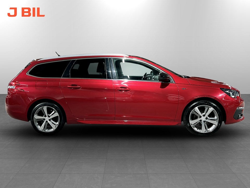 Bild på Peugeot 308 SW GT 1.2 PT 130hk Aut - B-KAMERA,PANO,NAV