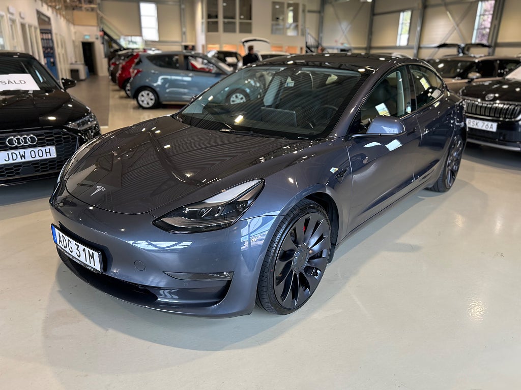 Tesla Model 3 Performance AWD 513hk / Moms