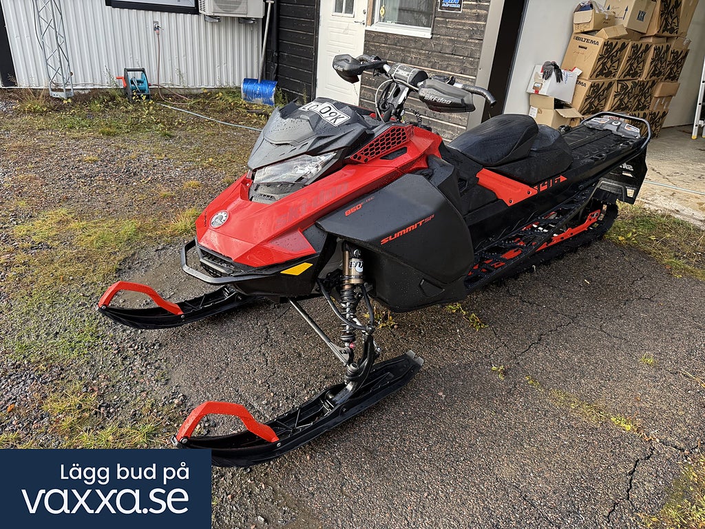 Ski-Doo Summit 850 SP 146" -21, FOX QS3 *2021
