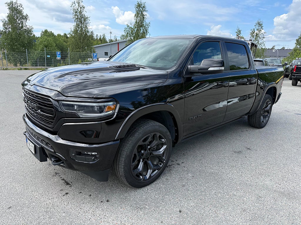 RAM 1500 Crew Cab 5.7 Limited V8 HEMI Flex Fuel 4x4  NIGHT 