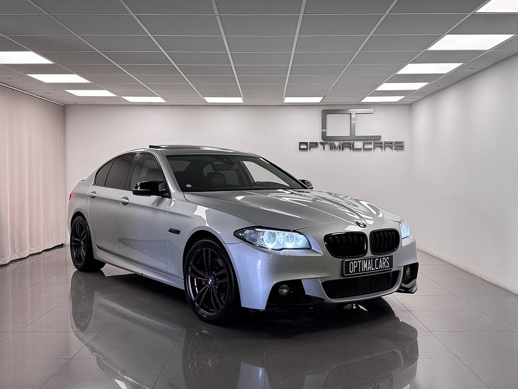 BMW 530d xDrive Sedan M-Sport Taklucka H&K Navi-Pro Svensksåld