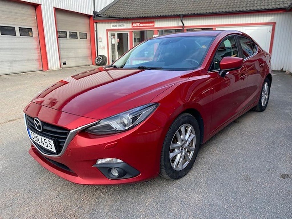 Mazda 3 Sedan, Nybesiktigad
