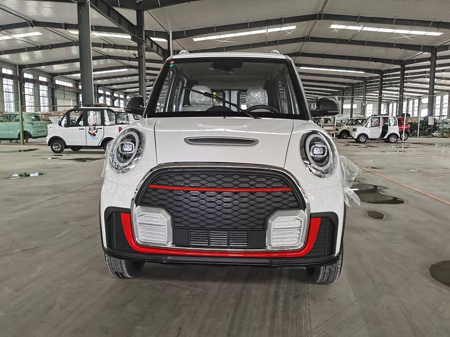 Titan R8X 25KM/H KLASS 2 KÖRKORTSFRI! 