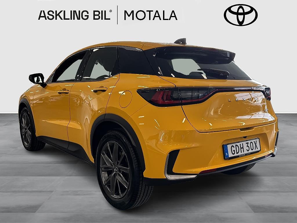 Lexus LBX 2025 - miniatyr 3