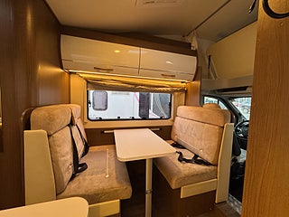 Husbil-alkov Roller Team Noble ART A9000 Elegance 6 bältade platser! 3500kg!Endast b-kort 2 av 20