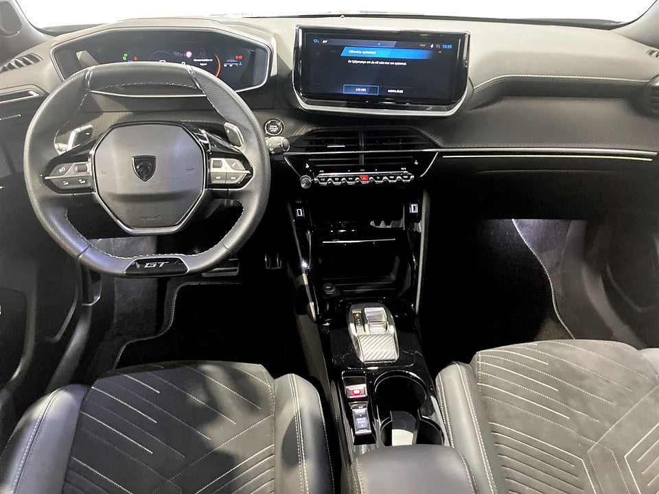 Bild på Peugeot 2008 GT 1.2 PT 130hk Aut B-KAMERA CARPLAY