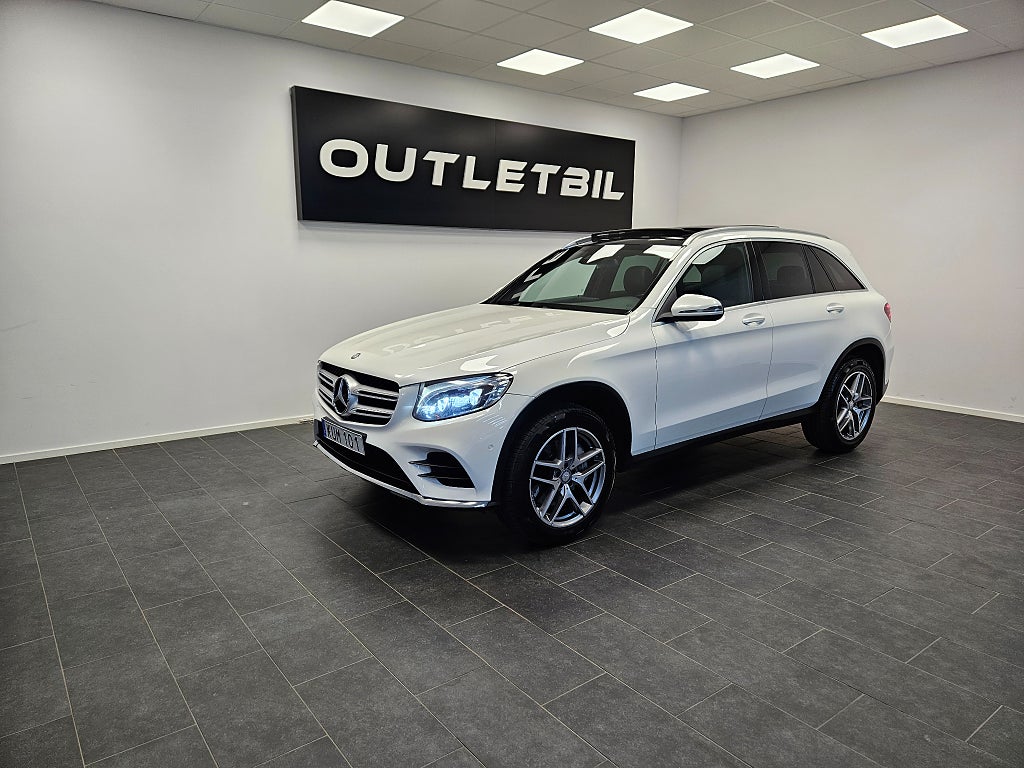 Mercedes-Benz GLC 220 d 4MATIC AMG Luftfjädring Panorama Värmare Nav Drag