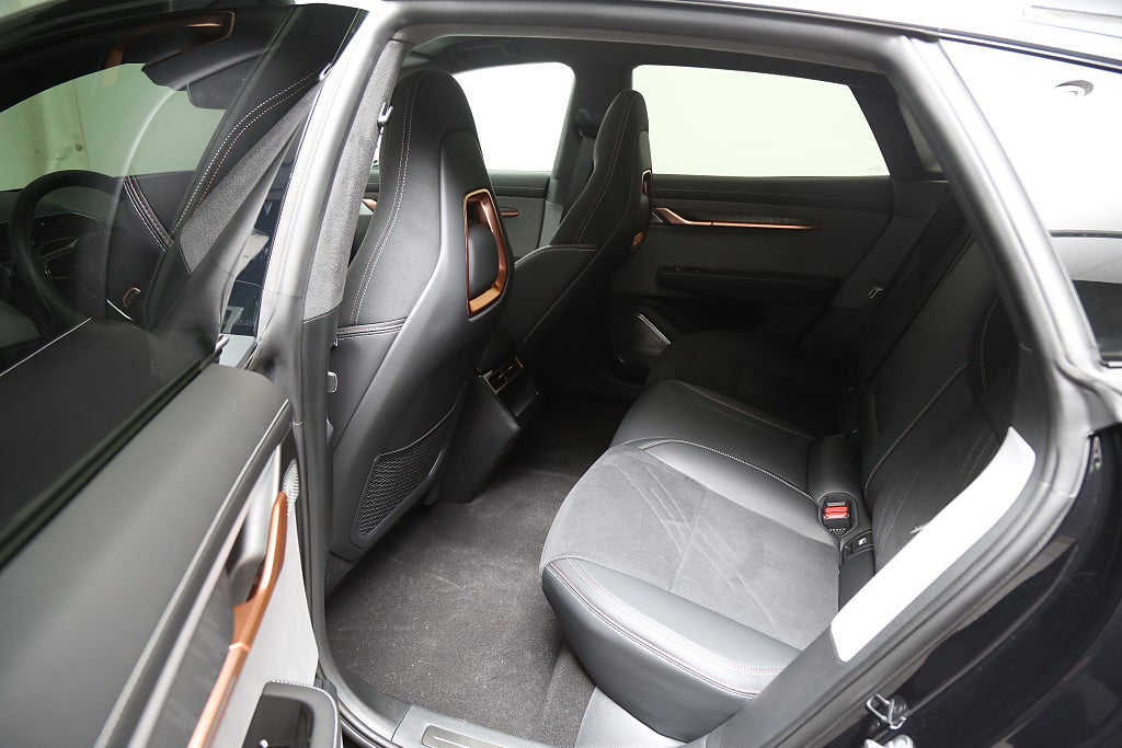 Zeekr 001 Performance AWD 544HK 100kWh 2025
