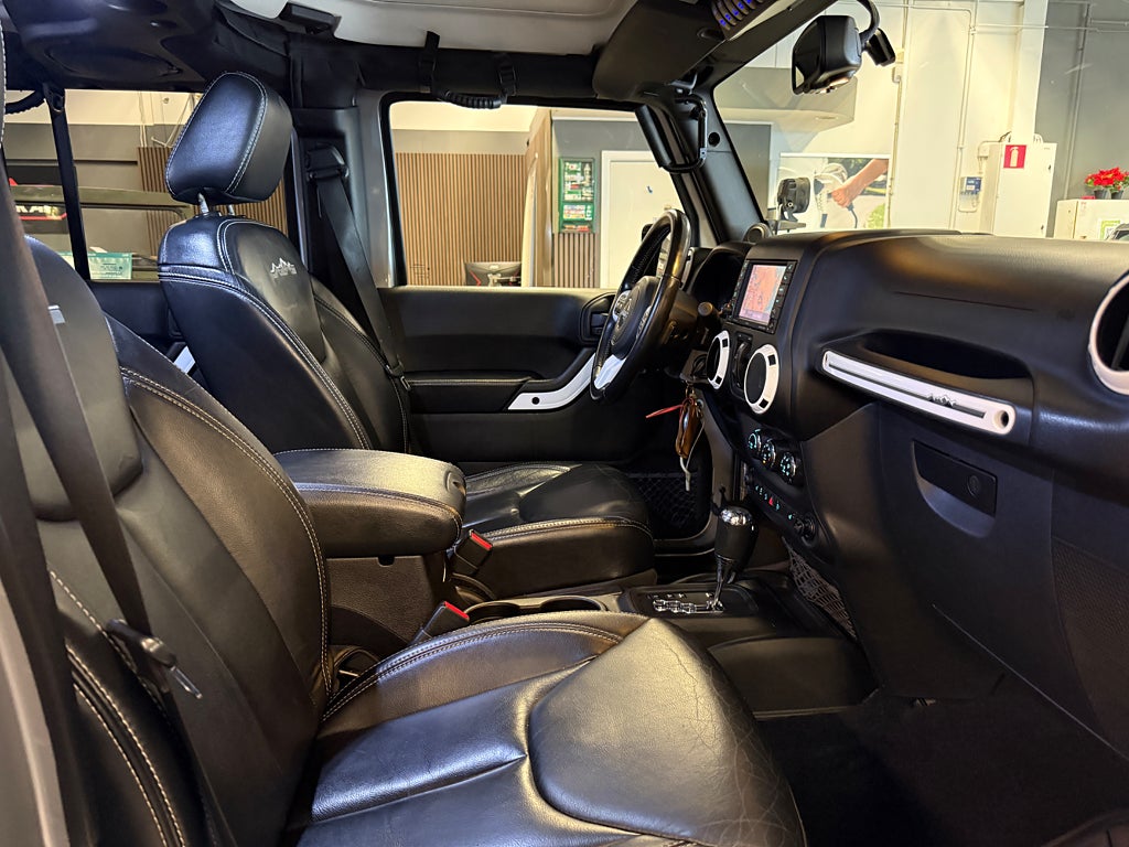 Jeep Wrangler 2014 - miniatyr 24