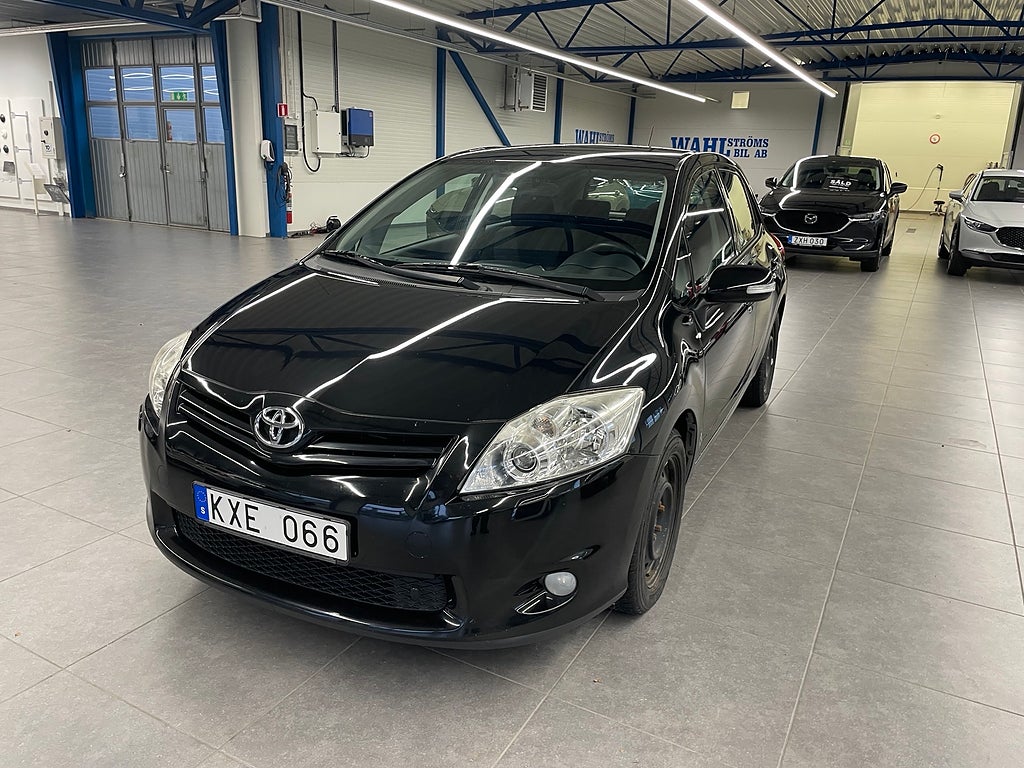 Toyota Auris 5-dörrar 1.6 Valvematic Plus Euro 5