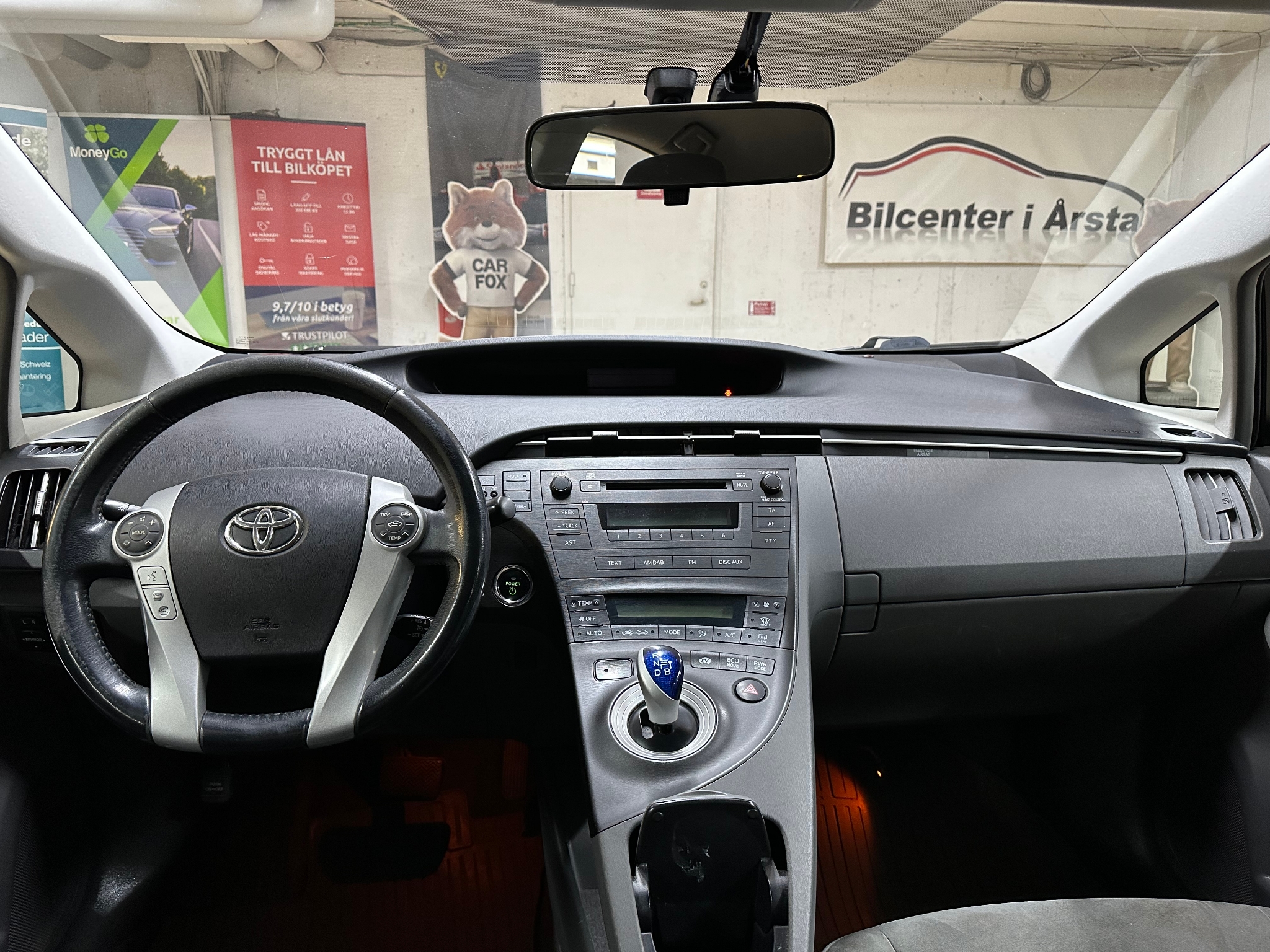 Toyota Prius CVT 136hk 2010, bild 6/37