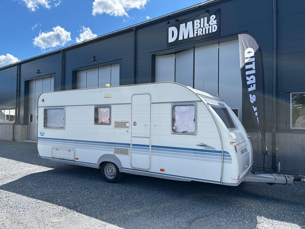 Adria Adorable 552 UL Långbädd / ALDE / Markis