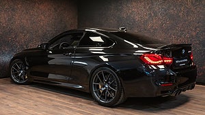 BMW:n har en rak sexa som genererar 460 hästkrafter. 