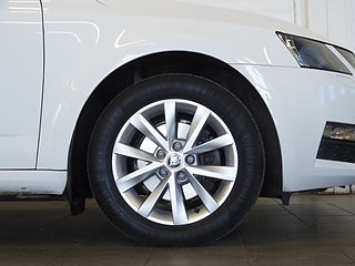 Kombi Skoda Octavia 9 av 24