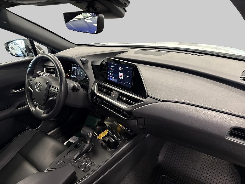 Lexus UX 2022 - miniatyr 6