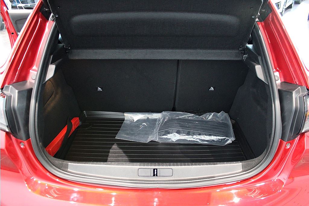 Bild på Peugeot 208 GT-Line 1.2 PT 130hk Aut - B-KAMERA, CAPRLAY