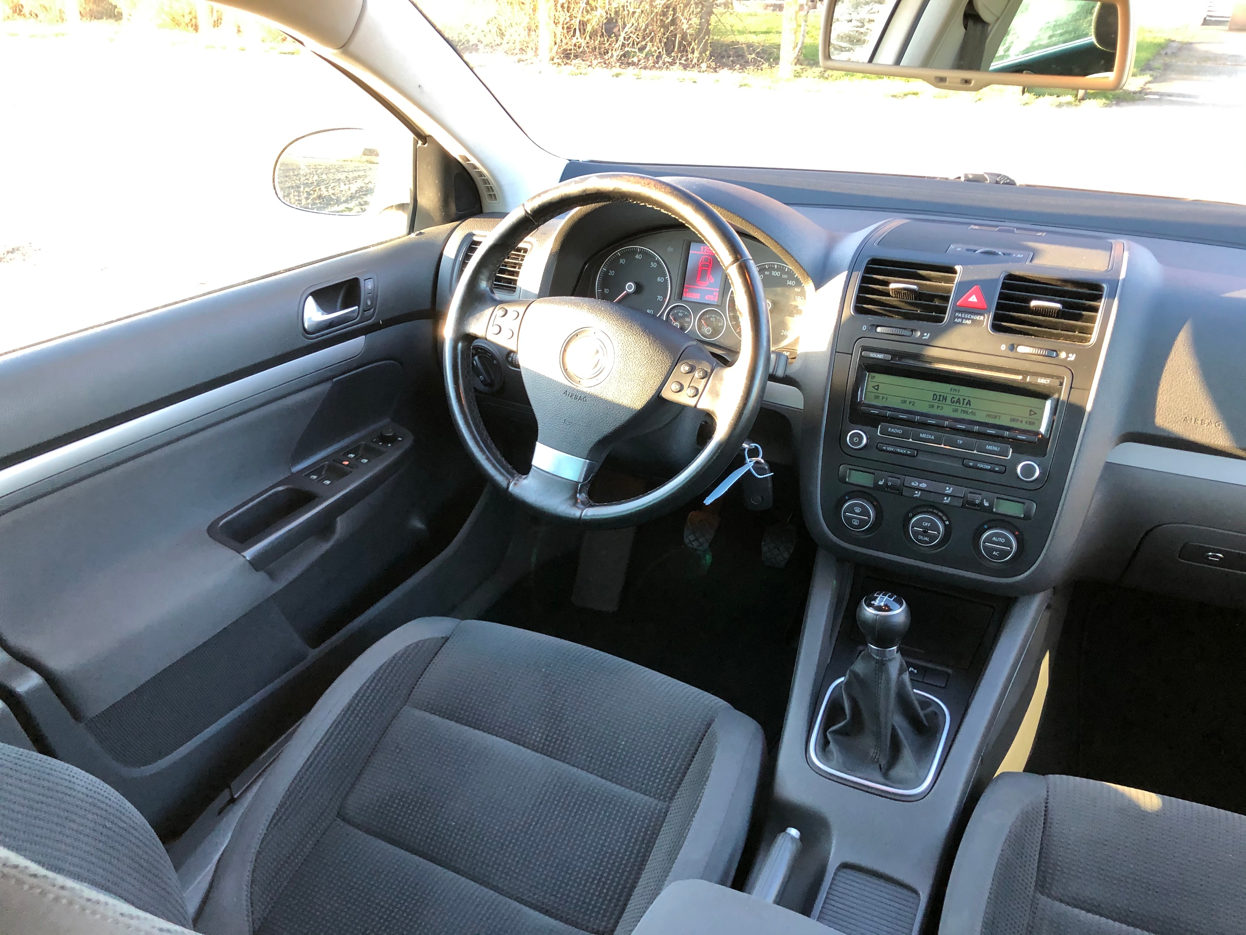 Volkswagen Golf 1.6 1042Kr Årsskatt 2009, bild 7/34