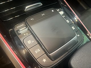 SUV Mercedes-Benz GLB 11 av 19