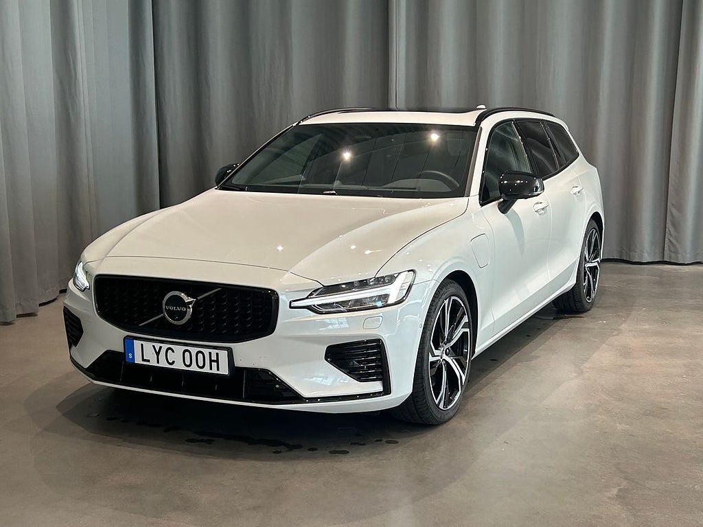 Volvo V60 T8 Ultra Dark *DRAG/B&W/19¨/AKUSTIK*