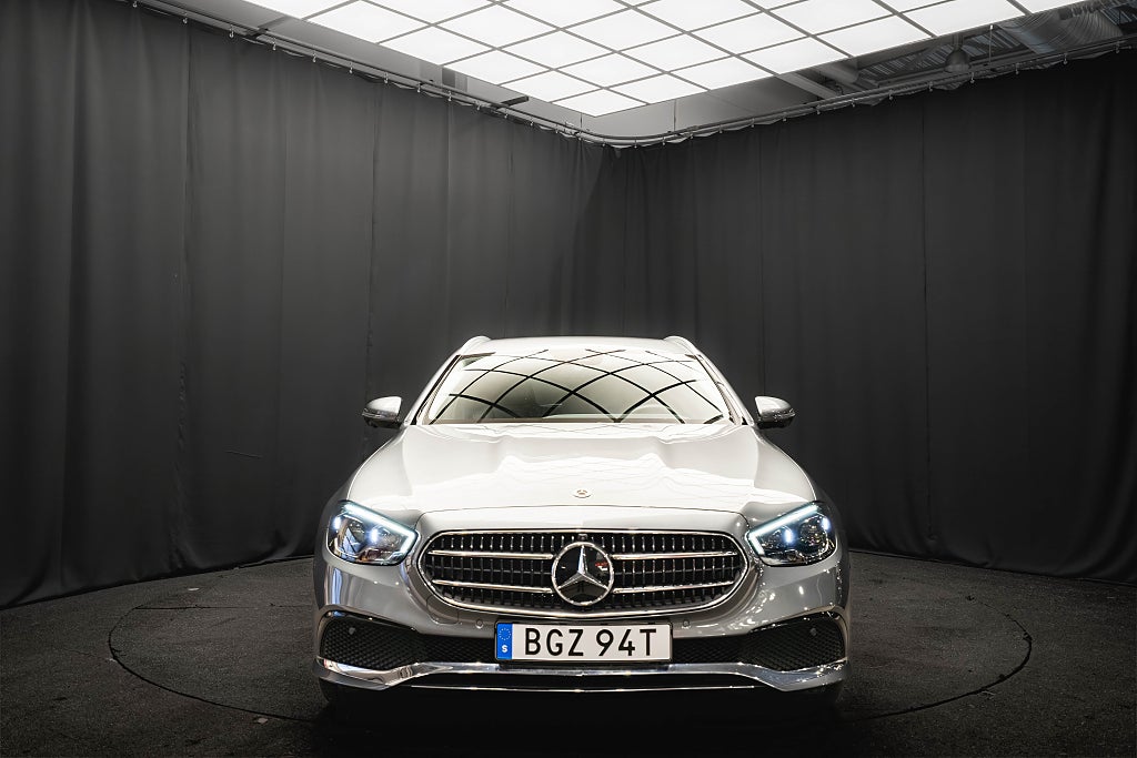 Mercedes-Benz E300 e LÅGMILAD DRAG 360° KEYLESS P-VÄRMARE 1-ÄGARE