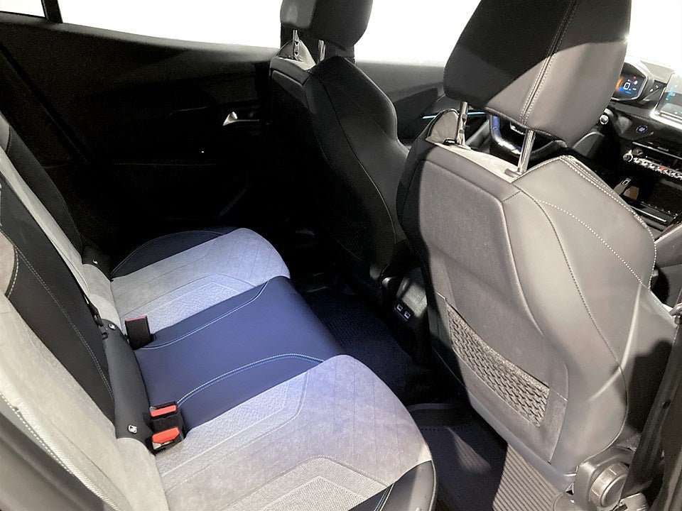 Bild på Peugeot E-2008 GT 50kWh 136hk Aut - B-KAMERA, CARPLAY