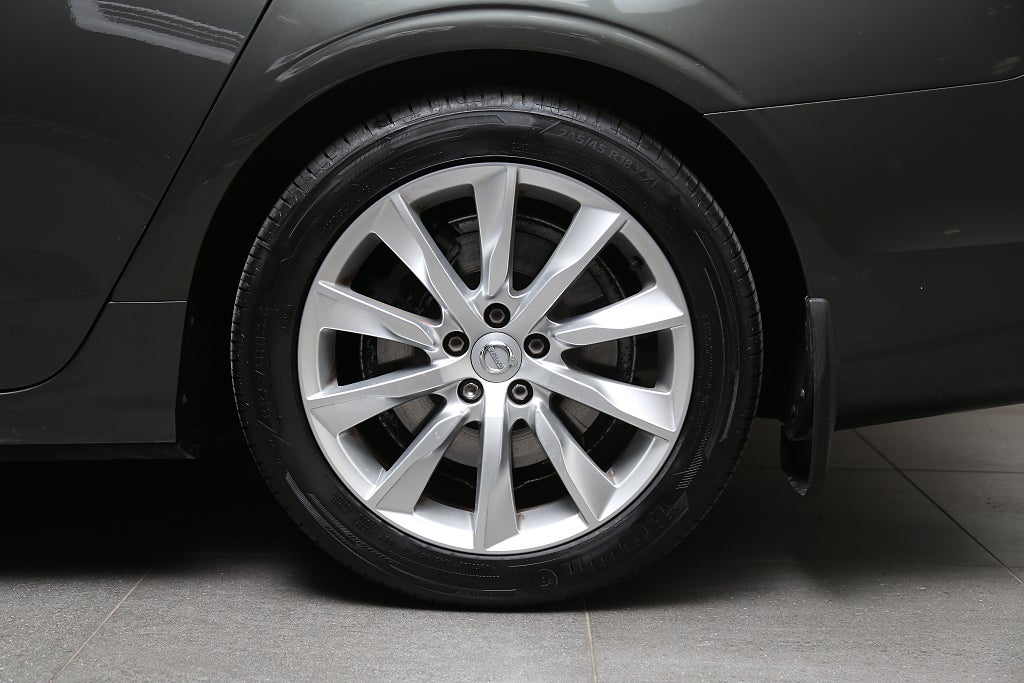 Volvo V90 T4 190hk Momentum SE Aut Head-up Kamera VOC Drag 2019
