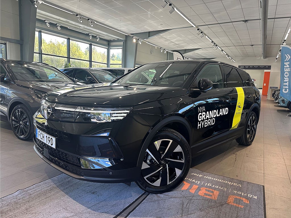 Bild på Opel Grandland Ultimate Hybrid Aut - DEMO