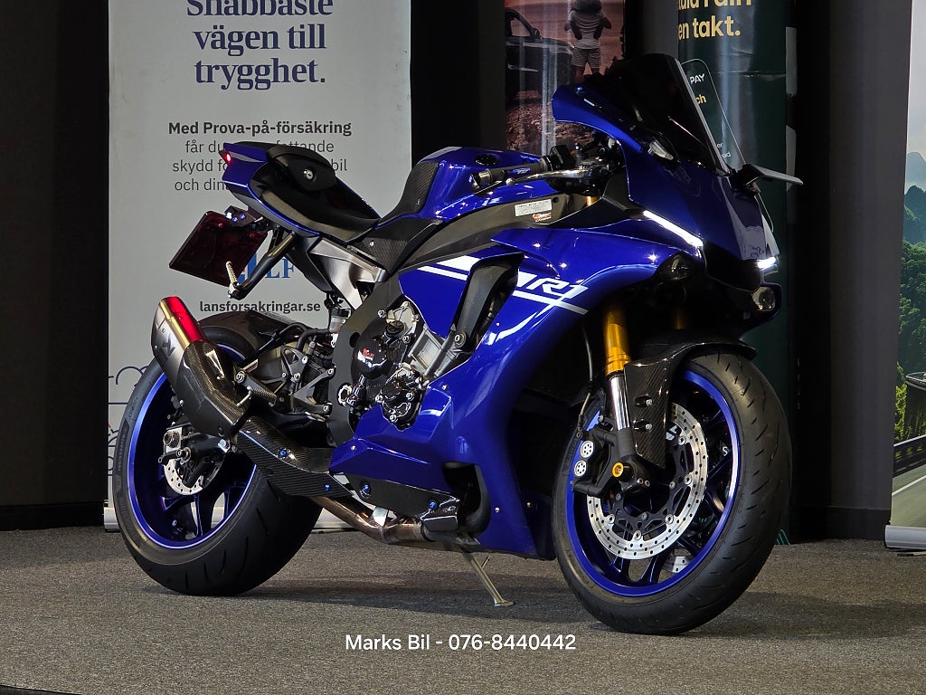 Yamaha YZF-R1 Akrapovic helsystem/Ny Servad/Kolfiber/