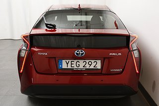 Halvkombi Toyota Prius 7 av 22