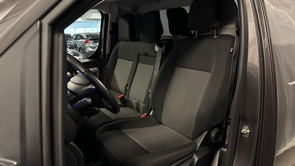 Citroën E-JUMPY L2 75kwh DEMO Backkamera Navi Dragkrok bild 16