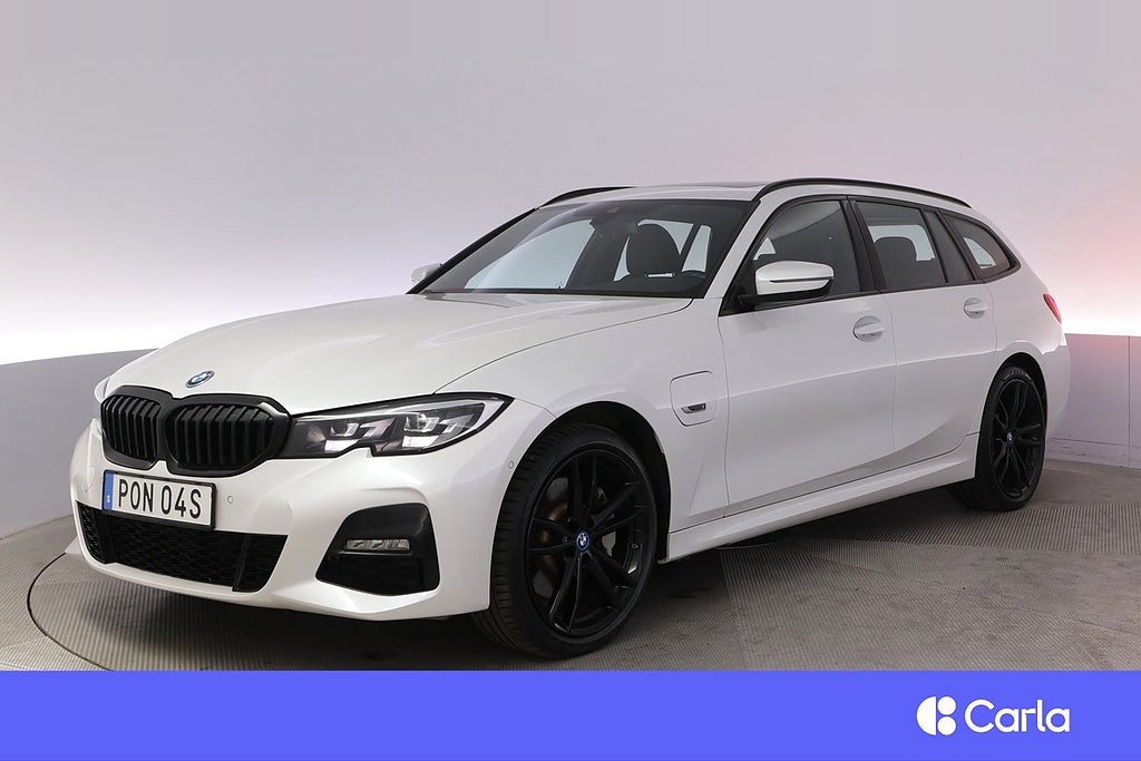 BMW 330e xDrive Touring M-Sport Pano Kamera Navi Värmare