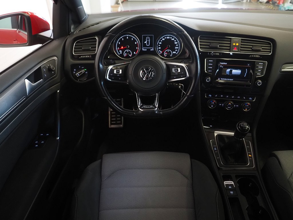 Volkswagen Golf SC 1.4 TSI 140hk R-Line PDC Drag Pluspkt 2015