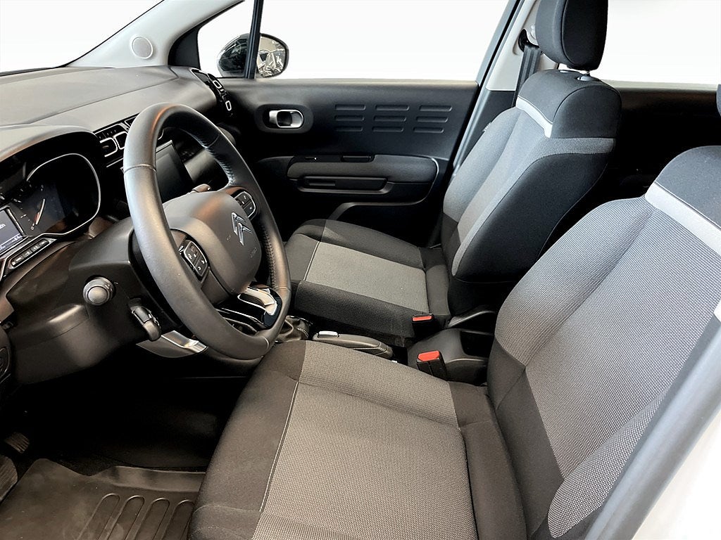 Bild på Citroën C3 Aircross Shine 1.2 PT 130hk Aut - CARPLAY, BACKSENSORER