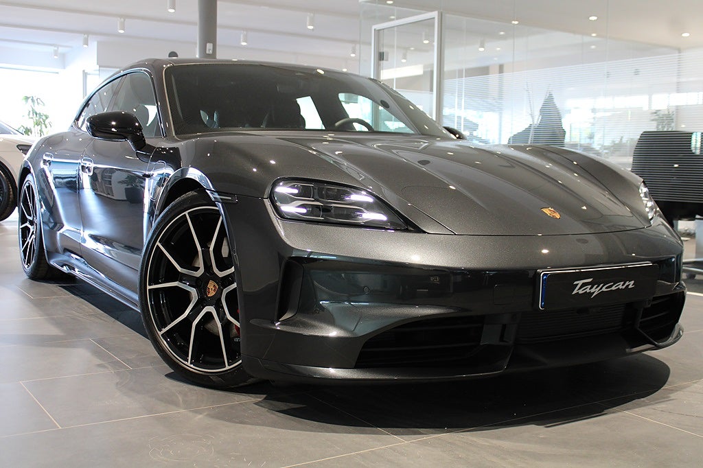 Porsche Taycan 4S Sport Turismo Black Edition