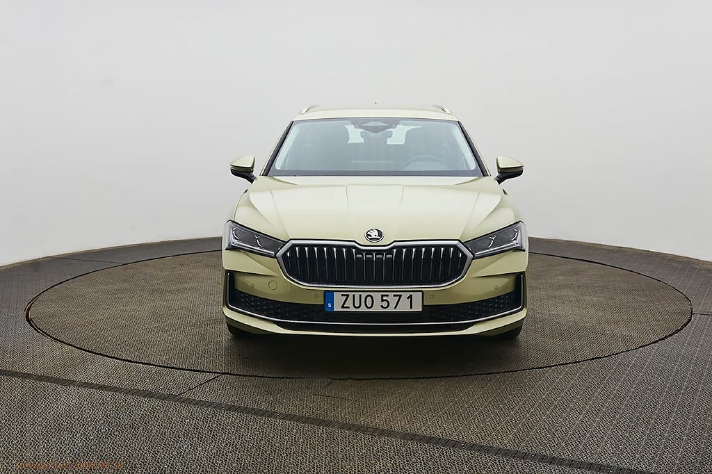 Škoda Superb iV Combi DSG Sequential, 204hp, 2025