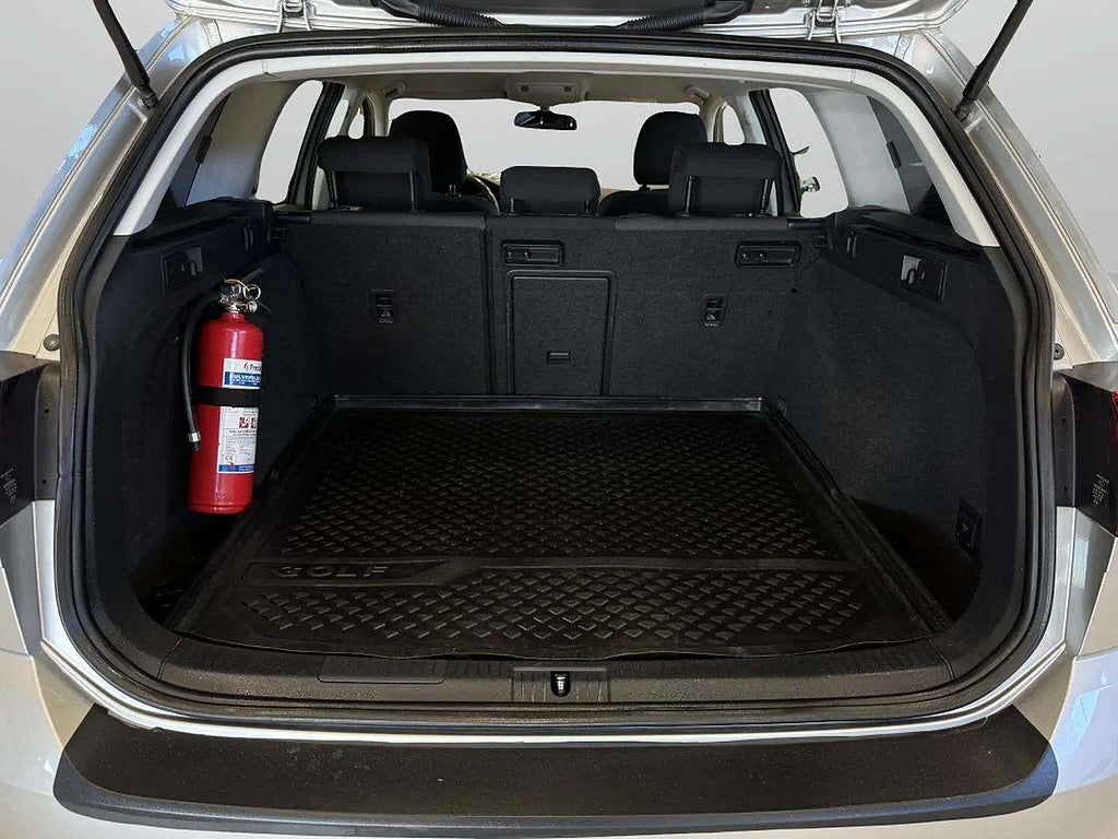 Volkswagen Golf Sportscombi 1.6 TDI Base Värmare Drag B-Kamera - miniatyr 19