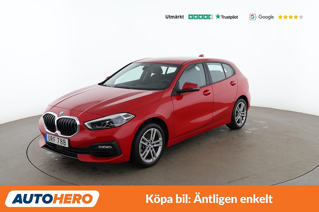 BMW 120i Advantage / GPS, CarPlay, Rattvärme